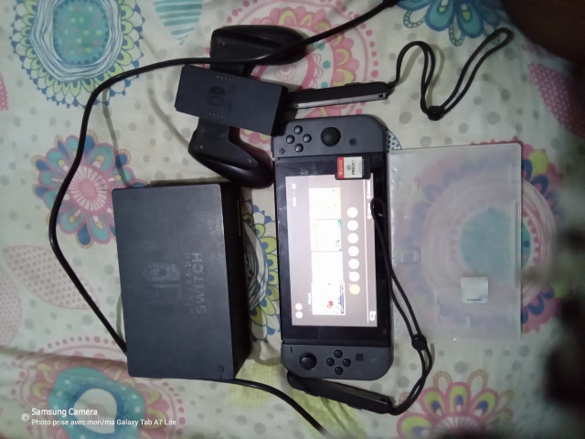 Nintendo Switch, Jeux Vidéo - Consoles, Conakry