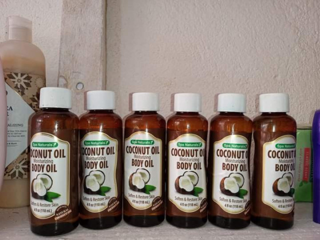 Différents Cosmétiques, Parfumerie - Cosmétique, Conakry