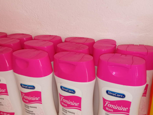 Différents Cosmétiques, Parfumerie - Cosmétique, Conakry
