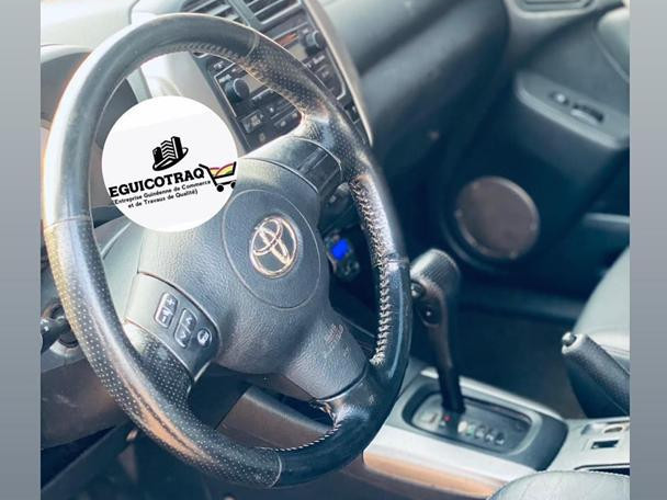 Toyota RAV4, Voitures, Conakry