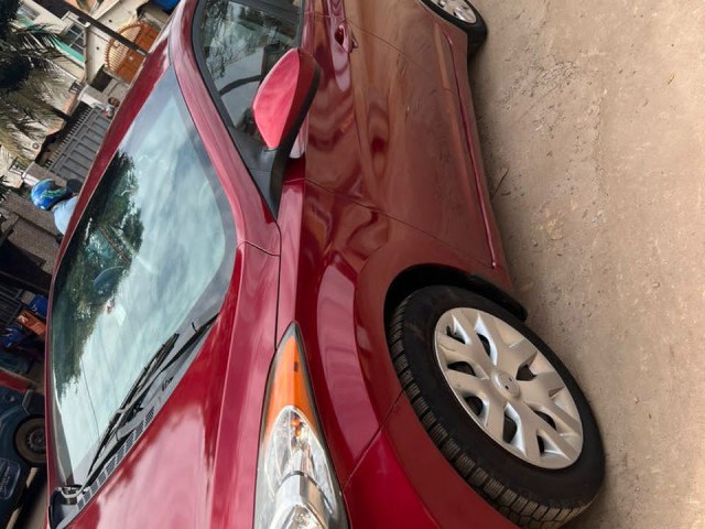 Hyundai Elantra, Voitures, Conakry
