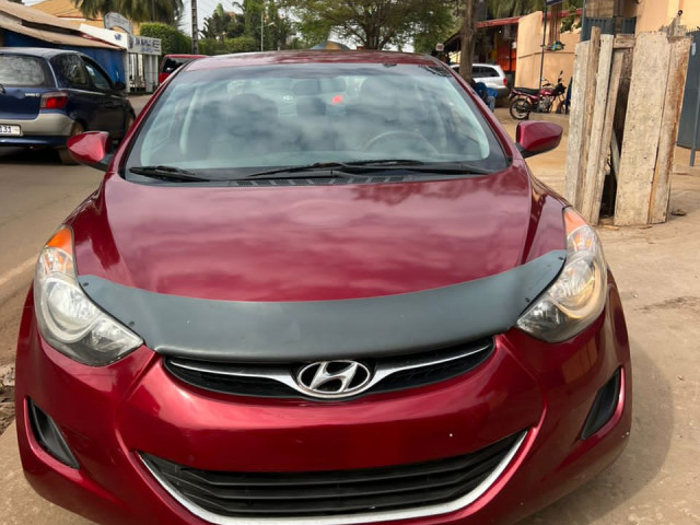 Hyundai Elantra, Voitures, Conakry