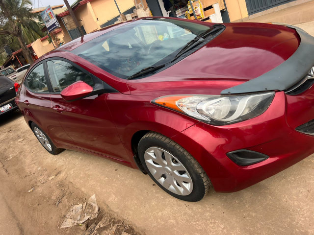 Hyundai Elantra, Voitures, Conakry