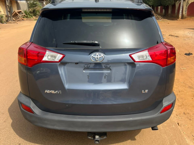 Toyota RAV4, Voitures, Conakry