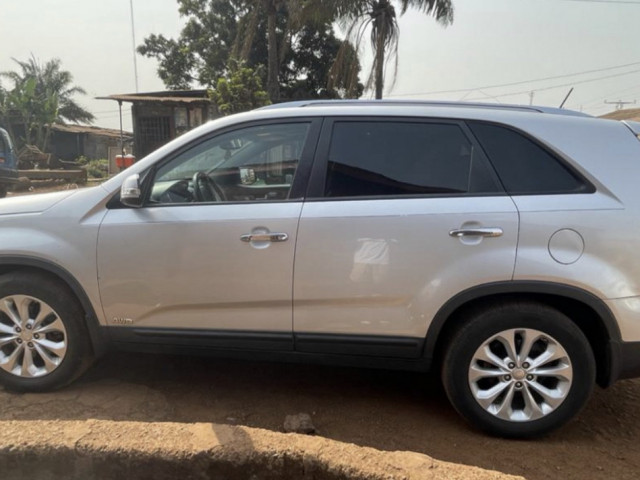 Kia Sorento, Voitures, Conakry