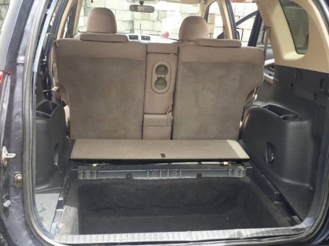 Toyota RAV4, Voitures, Conakry