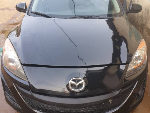 Mazda 3, Voitures, Conakry