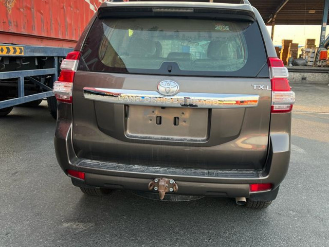 Toyota Land Cruiser Prado, Voitures, Conakry