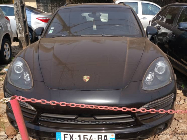 Porche Cayenne, Voitures, Conakry