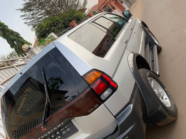 Mitsubishi pajero sortie port, Voitures, Conakry