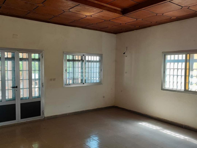 Une villa à vendre à coyah, Maisons, Conakry