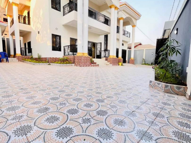 Maison à Lambanyi, Maisons, Conakry