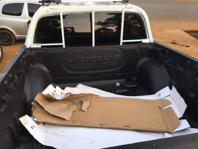 Mitsubishi L200, Voitures, Conakry