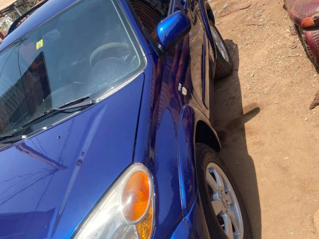 Toyota RAV4, Voitures, Conakry