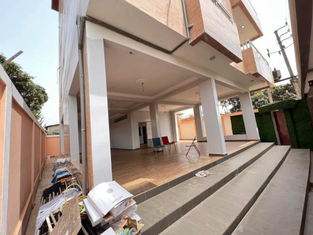 Différentes Appartements à Dabondi, Appartements, Conakry
