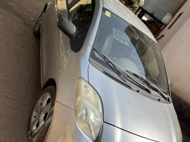 Toyota Yaris, Voitures, Conakry