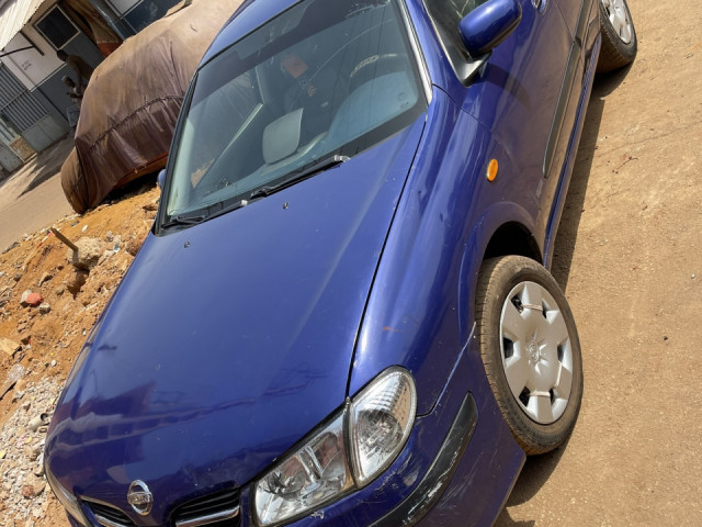 Nissan Almera, Voitures, Conakry