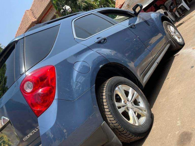Chevrolet Equinox, Voitures, Conakry