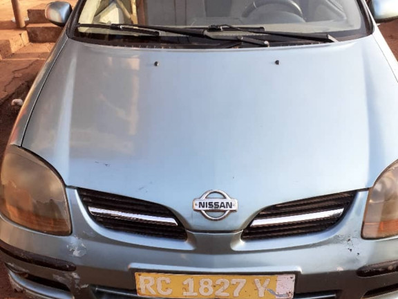 Nissan Almera Tino, Voitures, Conakry