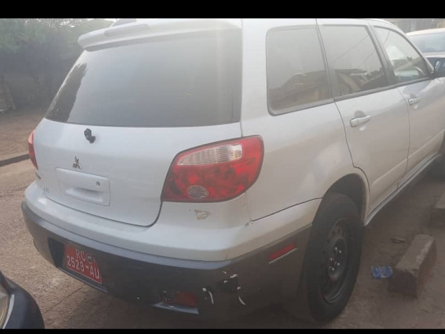 Mitsubishi Outlander, Voitures, Conakry