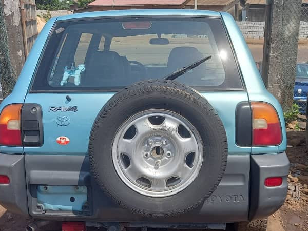 Toyota RAV4, Voitures, Conakry