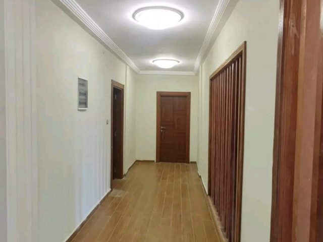 Bâtiment à Lambanyi, Maisons, Conakry