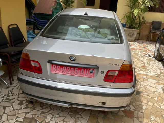 BMW Série 3, Voitures, Conakry