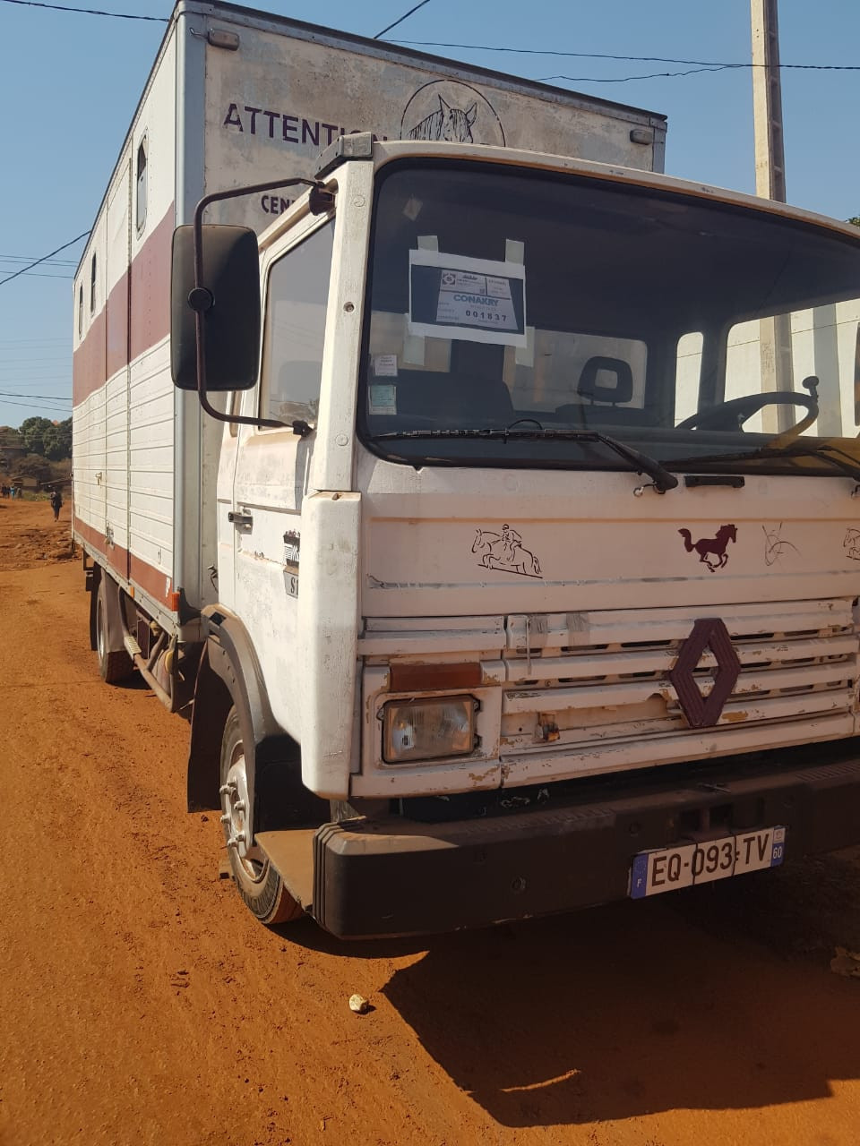 Renault Midliner S110, Camions - Autobus, Conakry