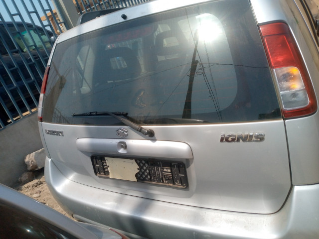 Suzuki Ignis, Voitures, Conakry
