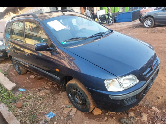 Mitsubishi Space Star, Voitures, Conakry