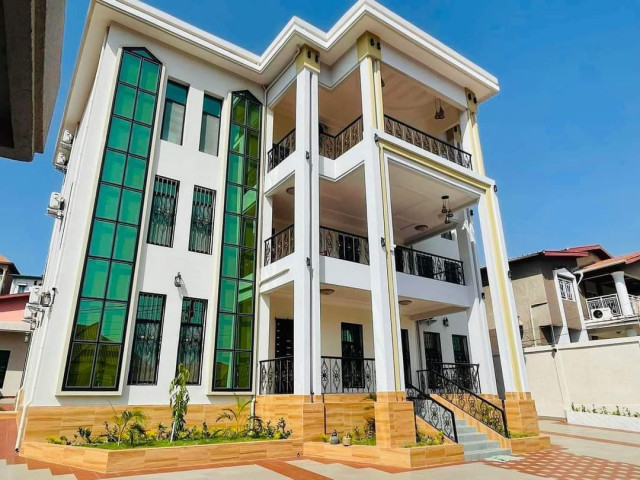 Maison à Lambanyi, Maisons, Conakry