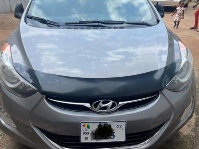 Hyundai Elentra, Voitures, Conakry