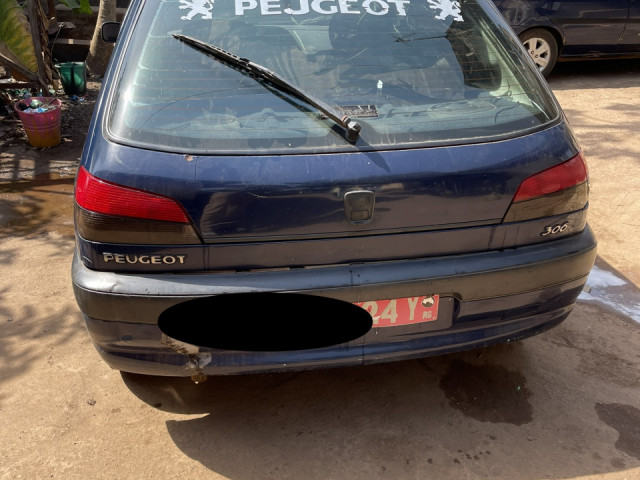 Peugeot 306, Voitures, Conakry