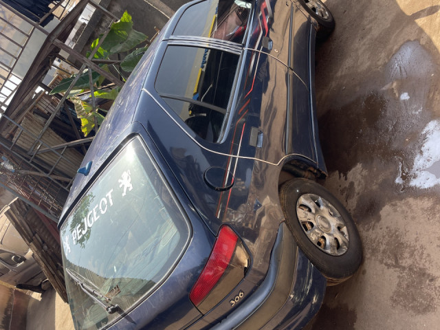 Peugeot 306, Voitures, Conakry