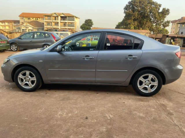 Mazda 3, Voitures, Conakry