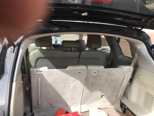Infiniti JX35, Voitures, Conakry