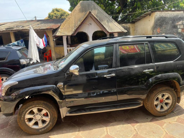Toyota Land Cruiser Prado, Voitures, Conakry