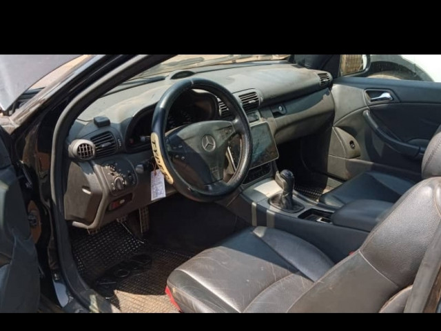 Mercedes-Benz Classe C, Voitures, Conakry