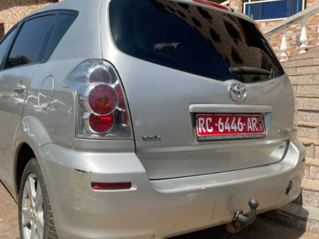 Toyota Corolla Verso, Voitures, Conakry