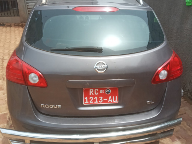 Nissan Rogue, Voitures, Dubréka