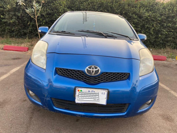 Toyota Yaris, Voitures, Conakry
