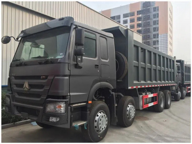 Sinotruk Howo, Remorques - Conteneurs, Conakry