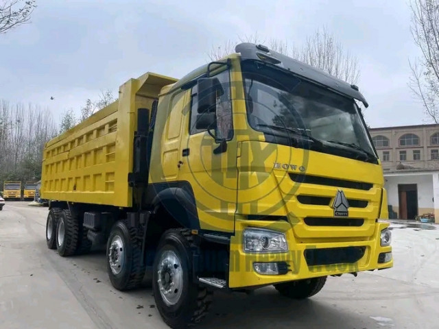 Sinotruk Howo, Remorques - Conteneurs, Conakry