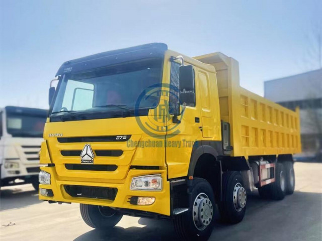 Sinotruk Howo, Remorques - Conteneurs, Conakry
