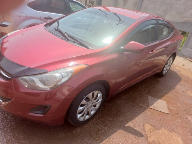 Hyundai Elantra, Voitures, Conakry