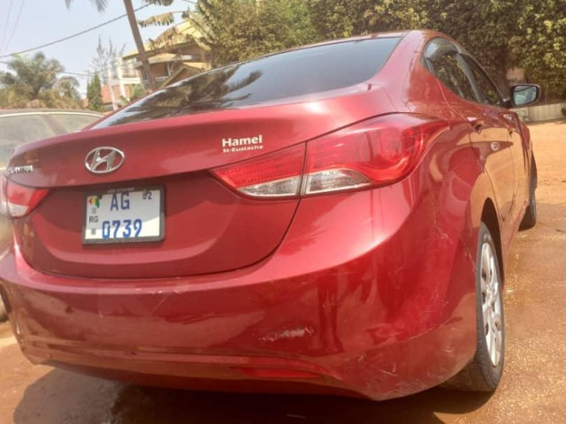 Hyundai Elantra, Voitures, Conakry