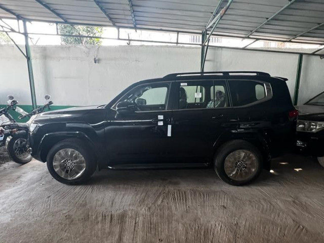 Toyota Land Cruiser, Voitures, Conakry