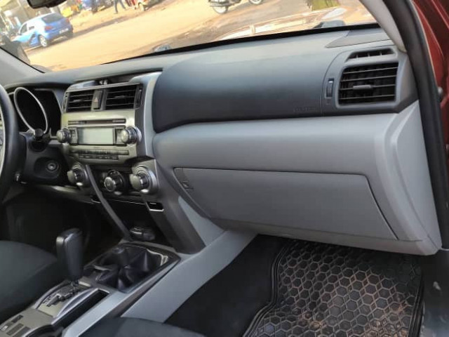 Toyota 4Runner, Voitures, Conakry
