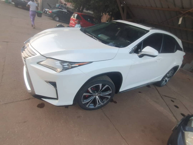 Lexus RX350, Voitures, Conakry