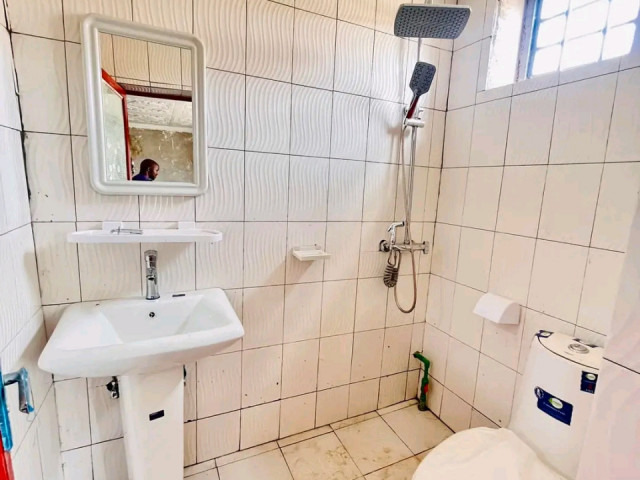 Maison à Lambanyi, Maisons, Conakry